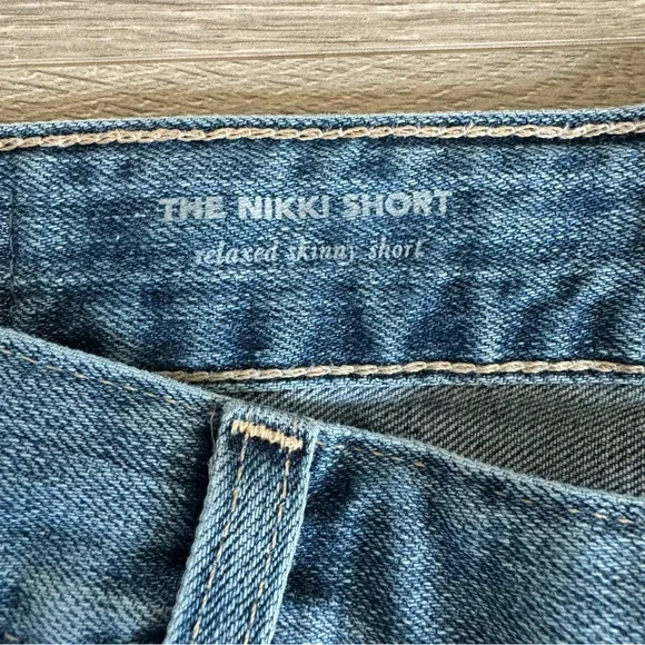 AG Adriano Goldschmied The Nikki Relaxed Skinny Denim Jean Shorts Blue Size 28 - Picture 3 of 14